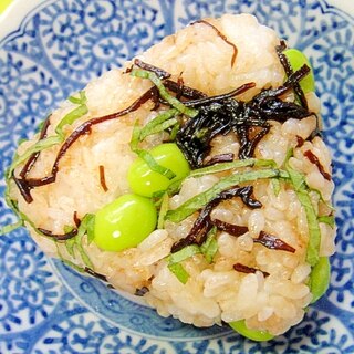 しそ昆布と枝豆大葉のおにぎり